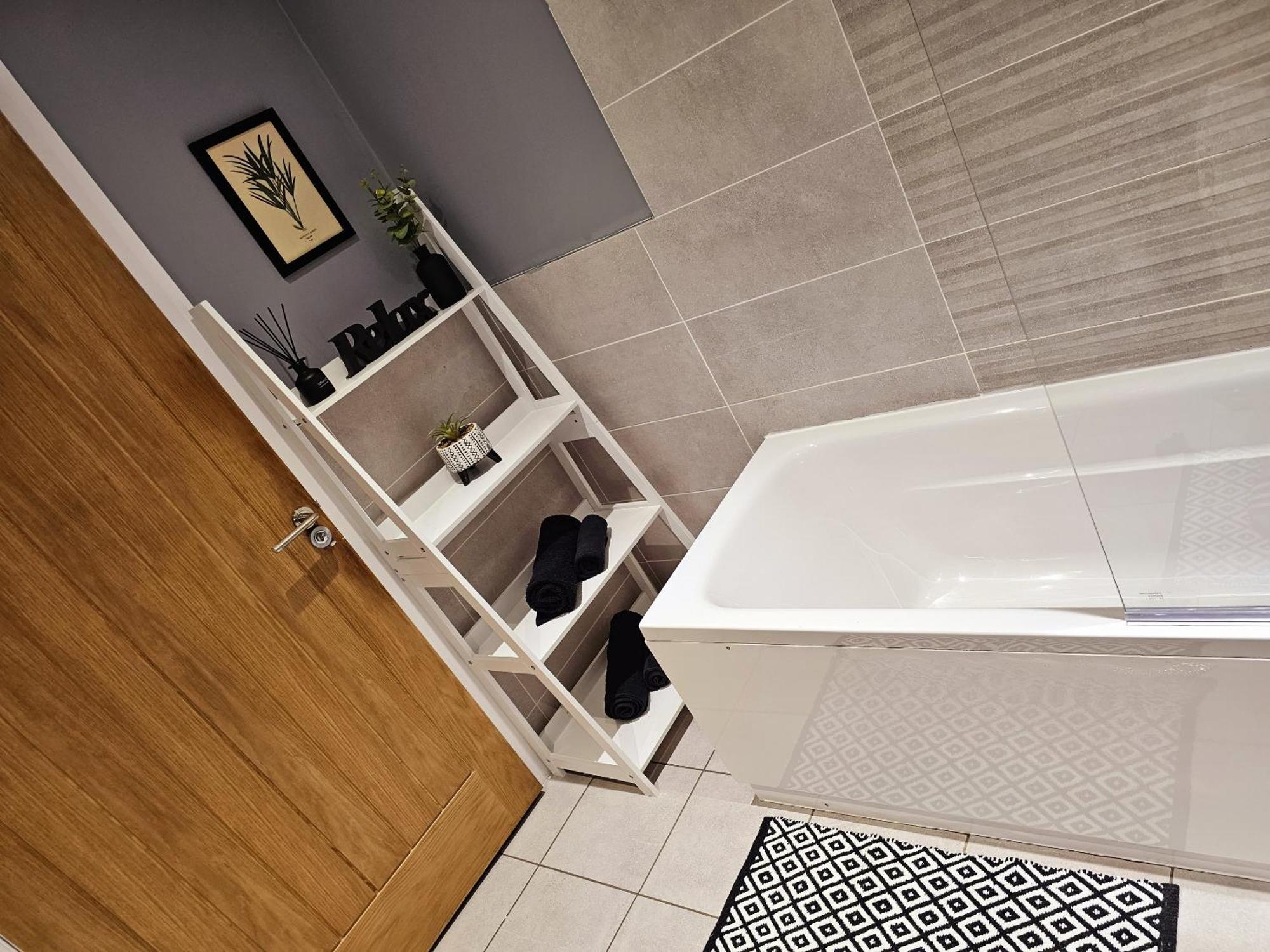 Homebird Property - Epsom Apartment Harrogate Buitenkant foto